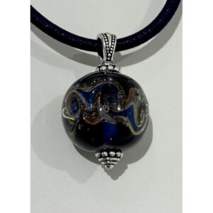 Royal Swirl Pendant