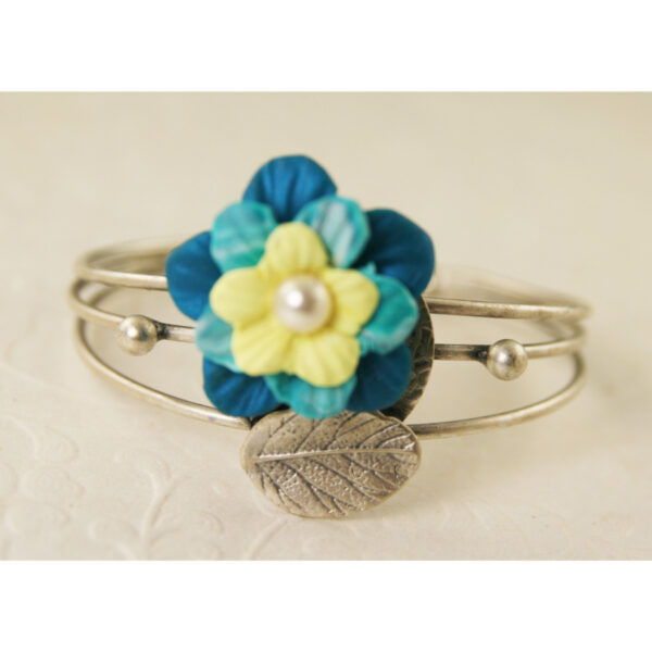Cuff in Blues