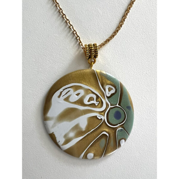 Daisy in Blurred Gold Pendant