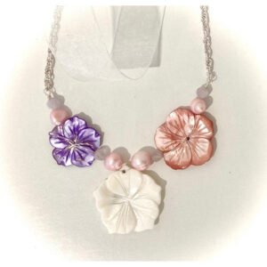 Tres Flores Necklace